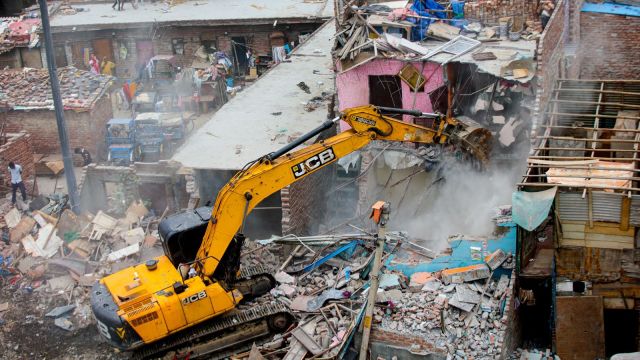 Taimoor Nagar houses demolition