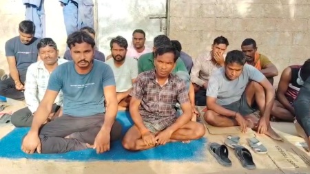 Jharkhand men stranded in UAE, men stranded in UAE, stranded in UAE with no pay, Abu Dhabi, Hazaribagh, Giridih, Indian express news, current affairs