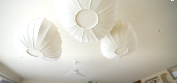 Inside Javed Jaaferi's home. (Photo: Farah Khan/YouTube)