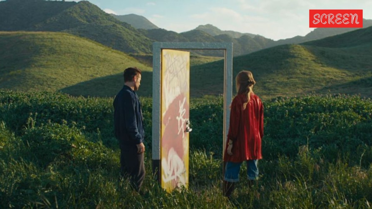 Margot Robbie and Colin Farrell.