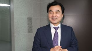 Ahn-Gyu-back-South-Korea