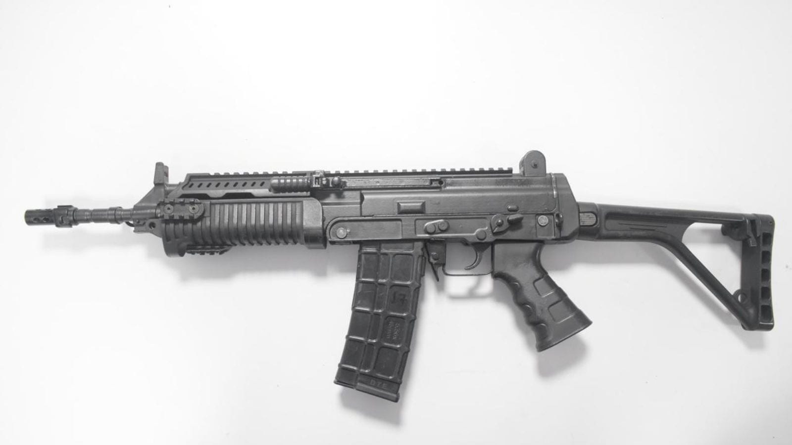 The lightweight, compact and effective weapon system has been designed by the Pune based Armament Research and Development Establishment (ARDE) which is a key facility of Armament and Combat Engineering Cluster of the DRDO.