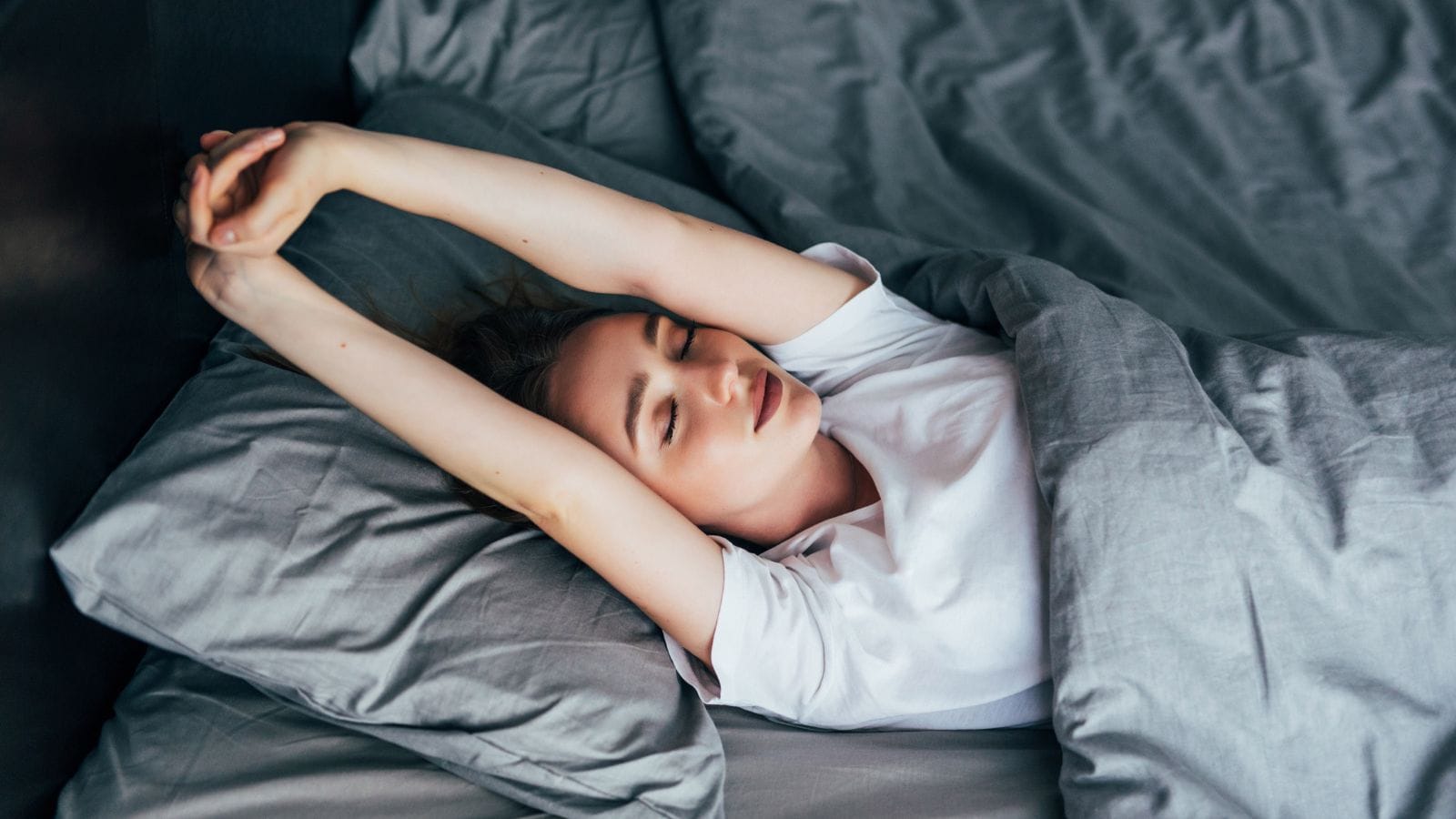3 science-backed ways to fall asleep almost instantly