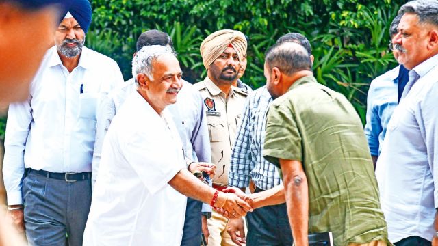drug traffickers, Punjab drug traffickers, Bikram Singh Majithia, Bikram Singh Majithia drug traffickers, Punjab Vigilance Bureau, Indian express news, current affairs