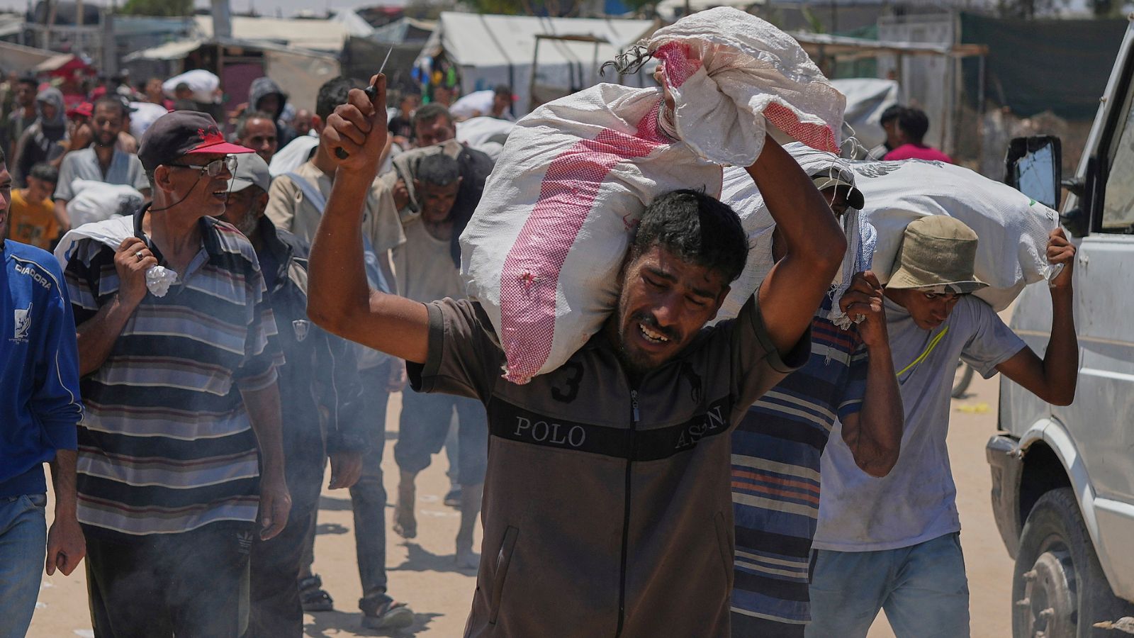 Israel Halts Aid to Northern Gaza Over Hamas Concerns