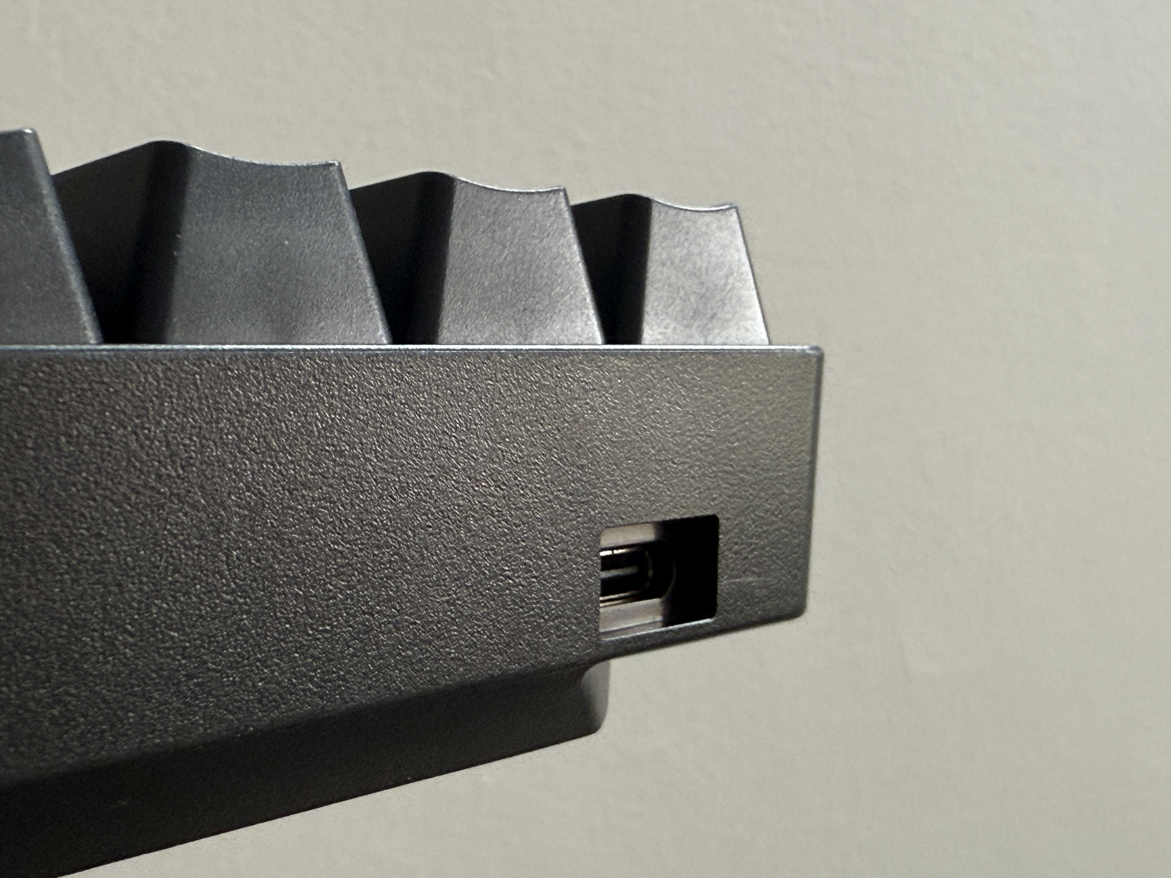 The left side of the top of the keyboard houses a USB Type-C port. 
