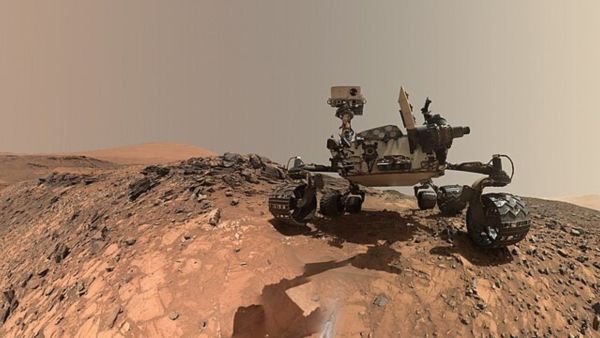 Mars curiosity rover selfie WM
