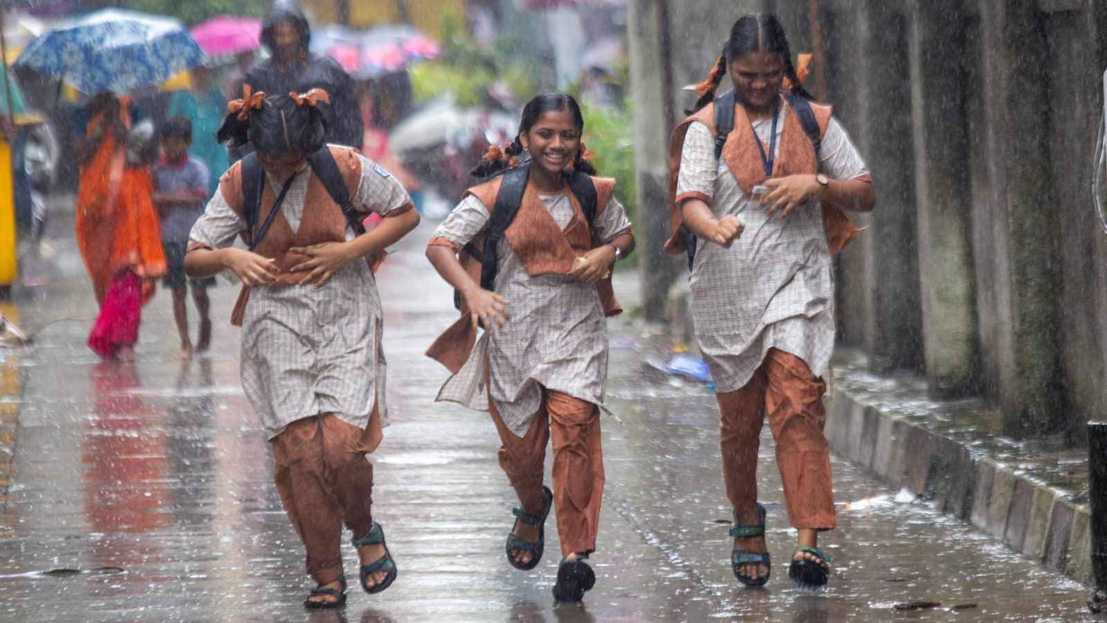 Mumbai sees monsoon comeback with heavy rainfall, alerts issued