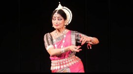 Odissi dancer Geeta Mahalik (Photo credit: Swayamshree Satyam Sethi)