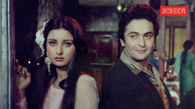 تتذكر Poonam Dhillon العمل مع نجمها المشارك في الراحل Zamana Rishi Kapoor