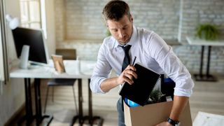 As AI takes center stage, companies like Google and Amazon discreetly trim staff with severance deals. (Image: FreePik)