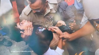 Thousands of fans had gathered around both Vidhana Soudha and Chinnaswamy stadium in anticipation (Image source: @prabhu_arts_/X)
