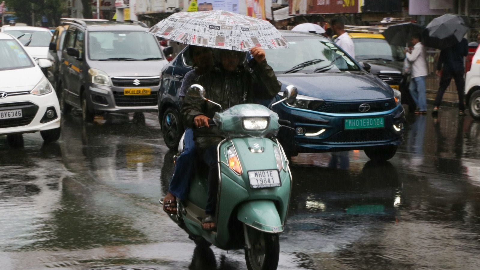 Mumbai on orange alert; Heavy rainfall floods city this June