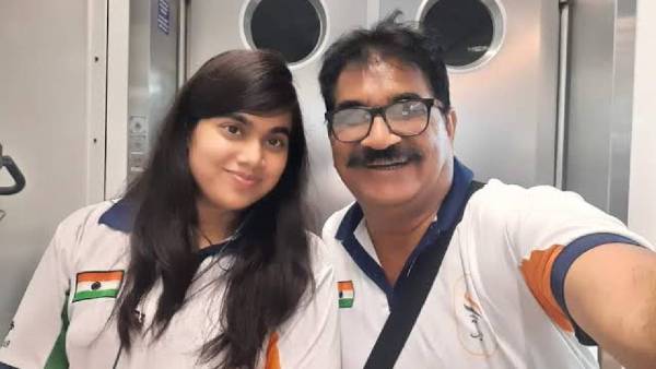 Sumedha Pathak father 