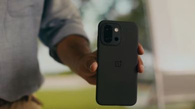 The OnePlus 13s is the Chinese tech giant's first-ever compact phone.
