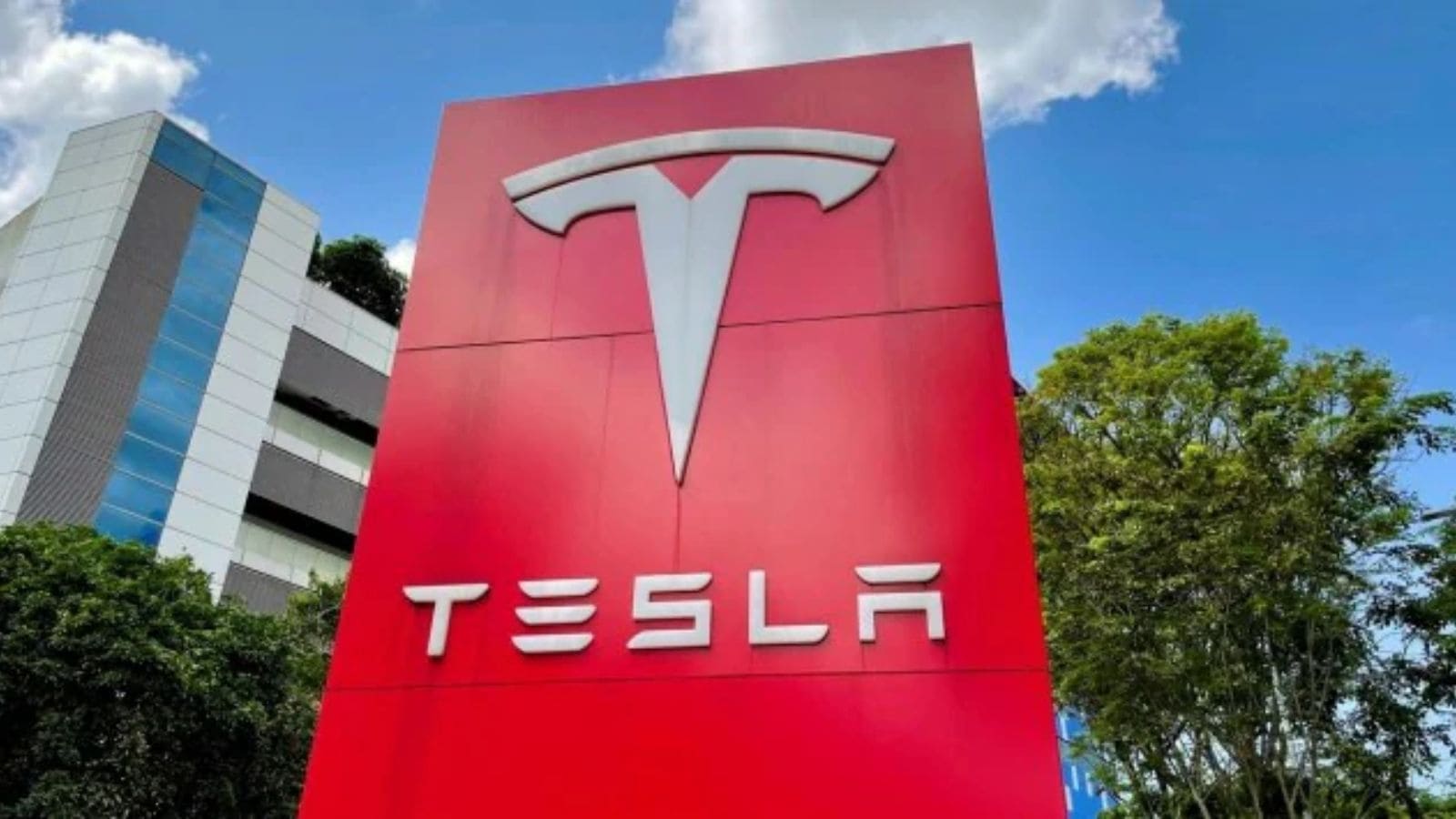 Tesla’s public robotaxi rides set for tentative June 22 start, CEO Musk says