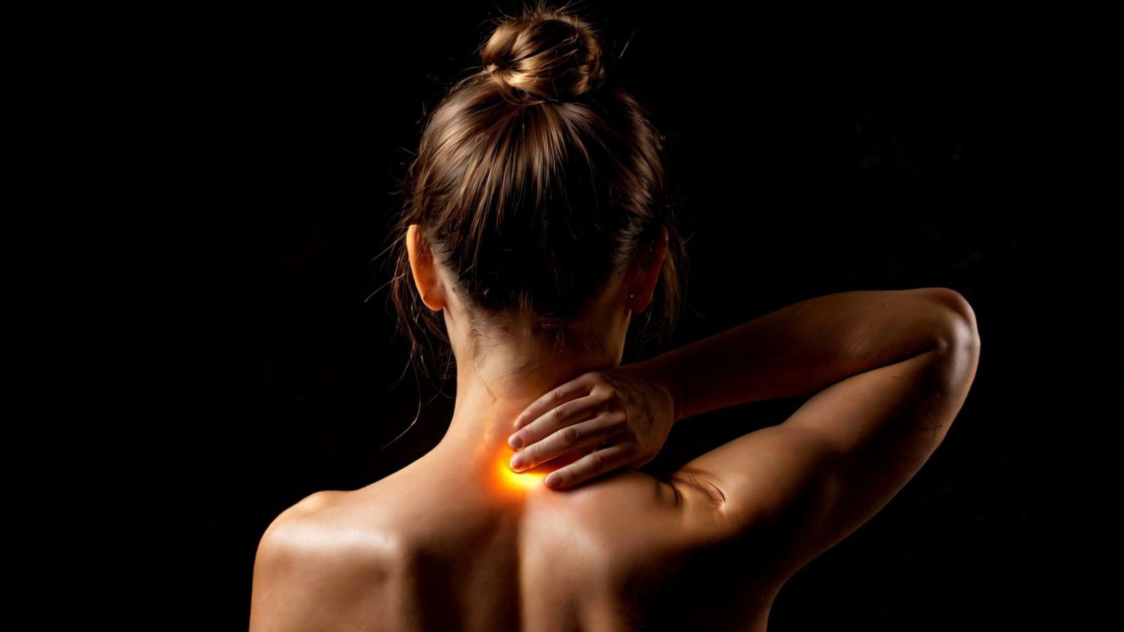 When to See a Neurologist for Neck Pain