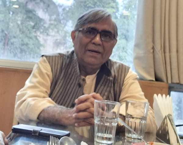 When George Fernandes formed Samata Party in 1994, Pratap became its national secretary.