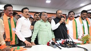 Former Sena leader Sudhakar Badgujar joins BJP