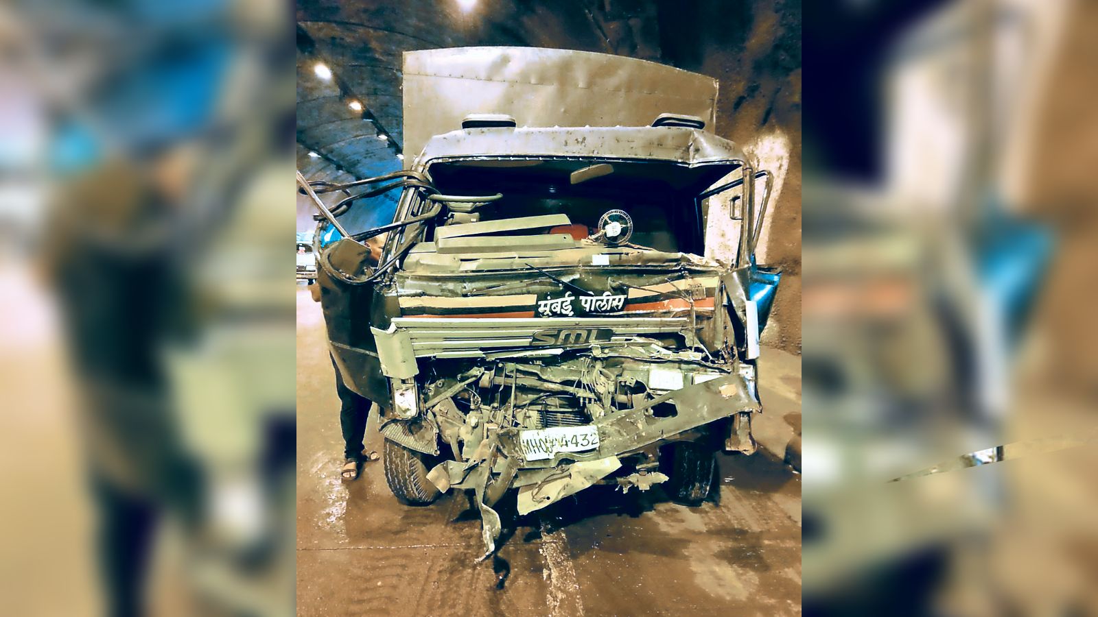 Two Killed, Six Injured in Samruddhi Expressway Car-Truck Crash
