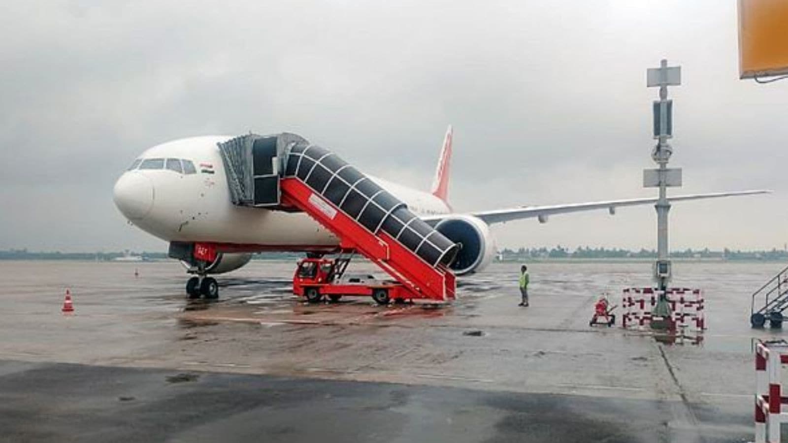 Air India cancels flights amid DGCA Boeing 787 enhanced checks