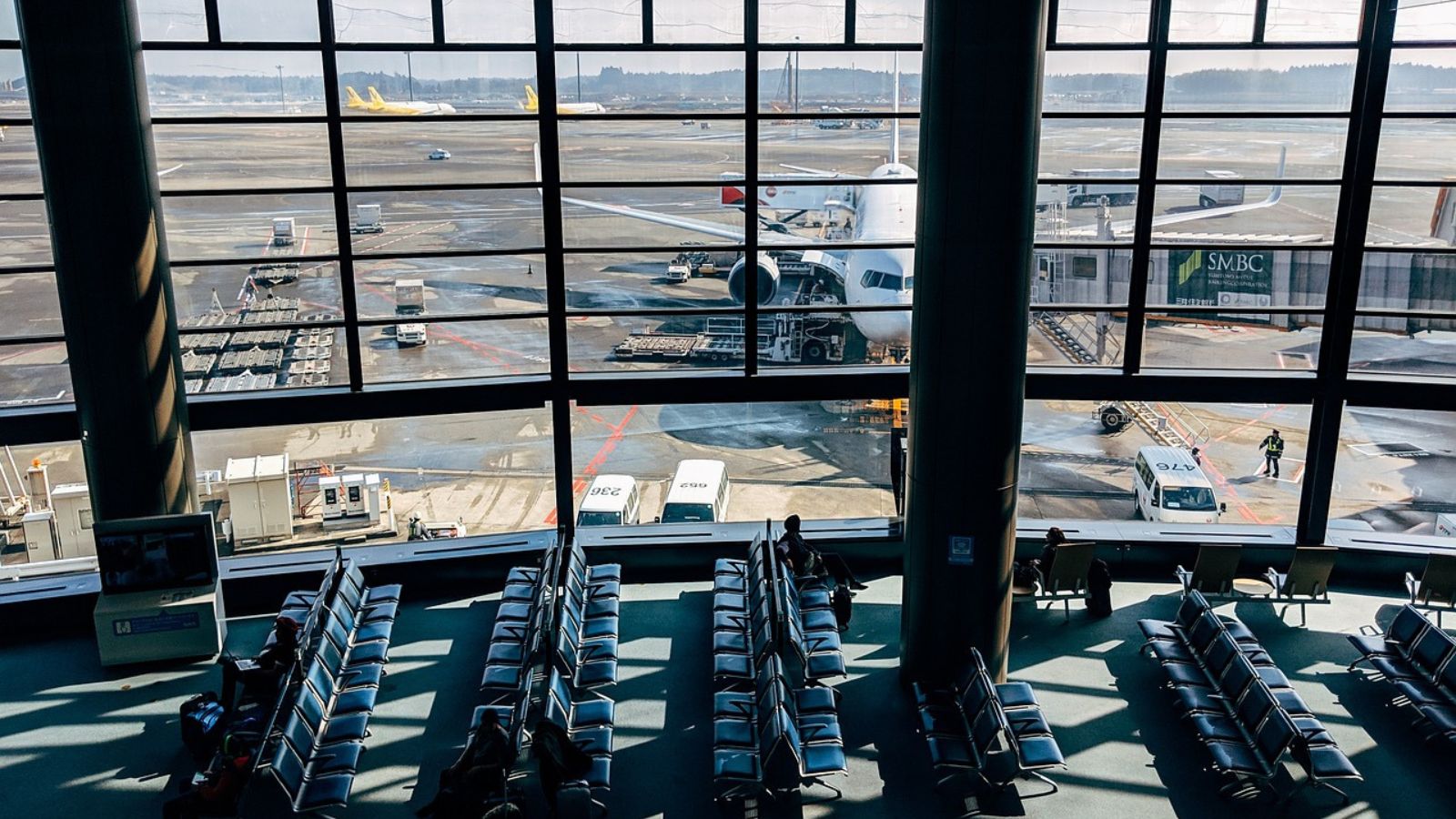 Airlines cancel multiple flights after safety checks, other planes return ...