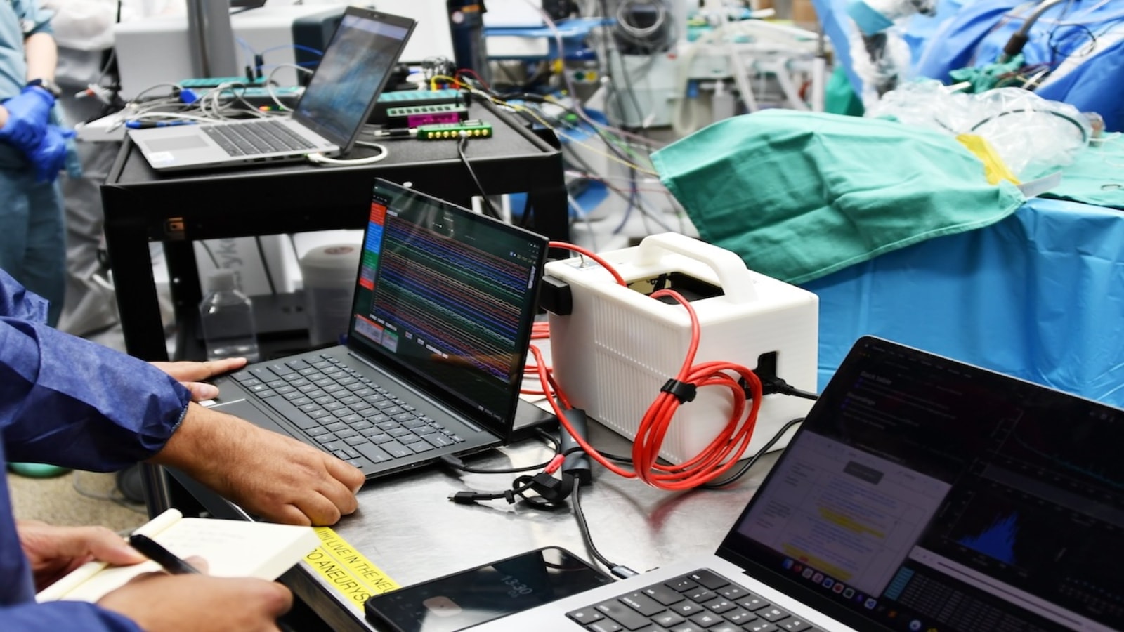 Neuralink competitor Paradromics successfully completes first brain implant in human