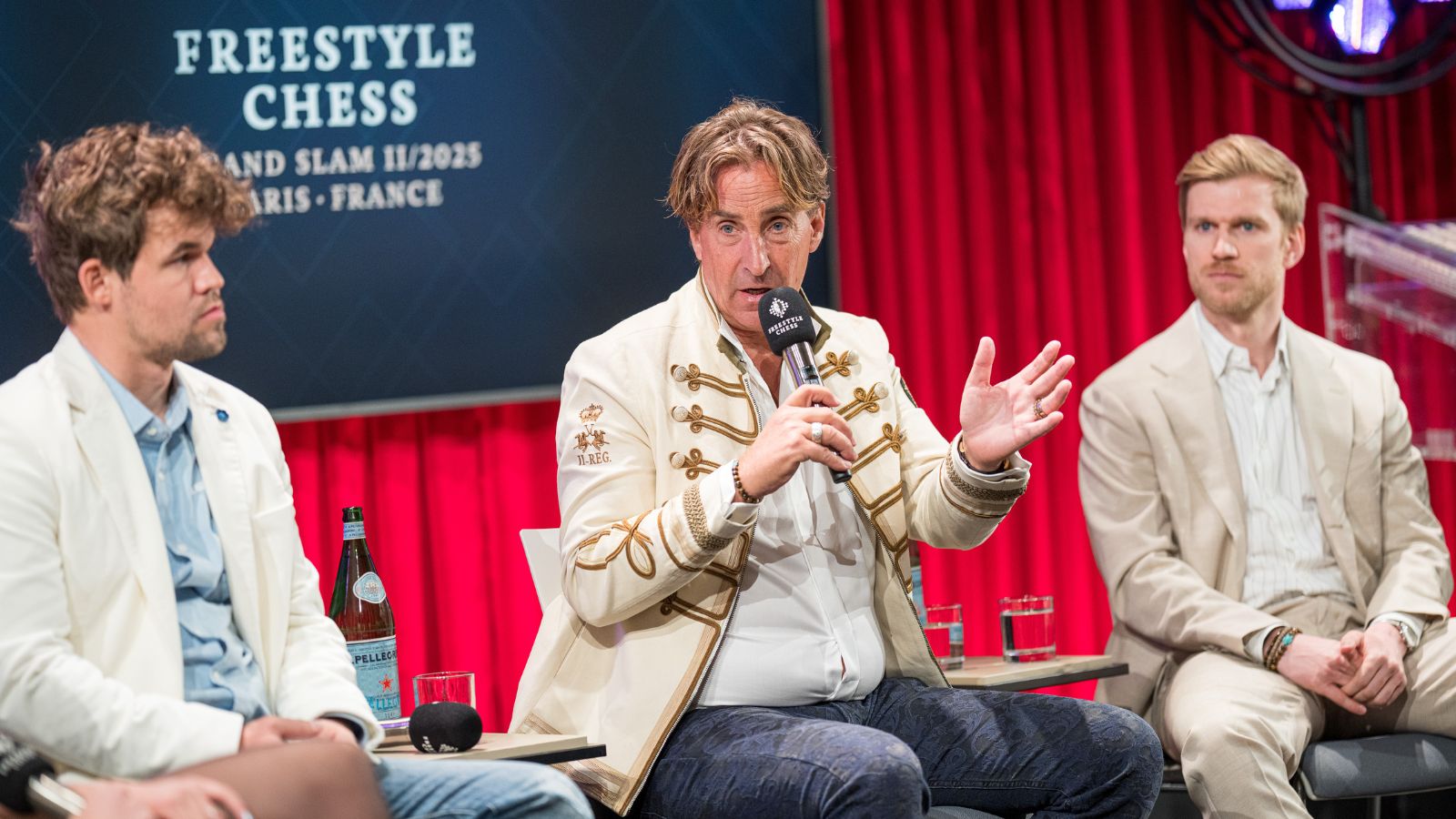 The man behind Freestyle Chess, Jan Henric Buettner, speaks in a press conference. (Lennart Ootes/Freestyle Chess)