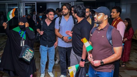 Stranded Indians return from Iran