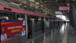 delhi metro, ladies coach, snake rumor, indian express