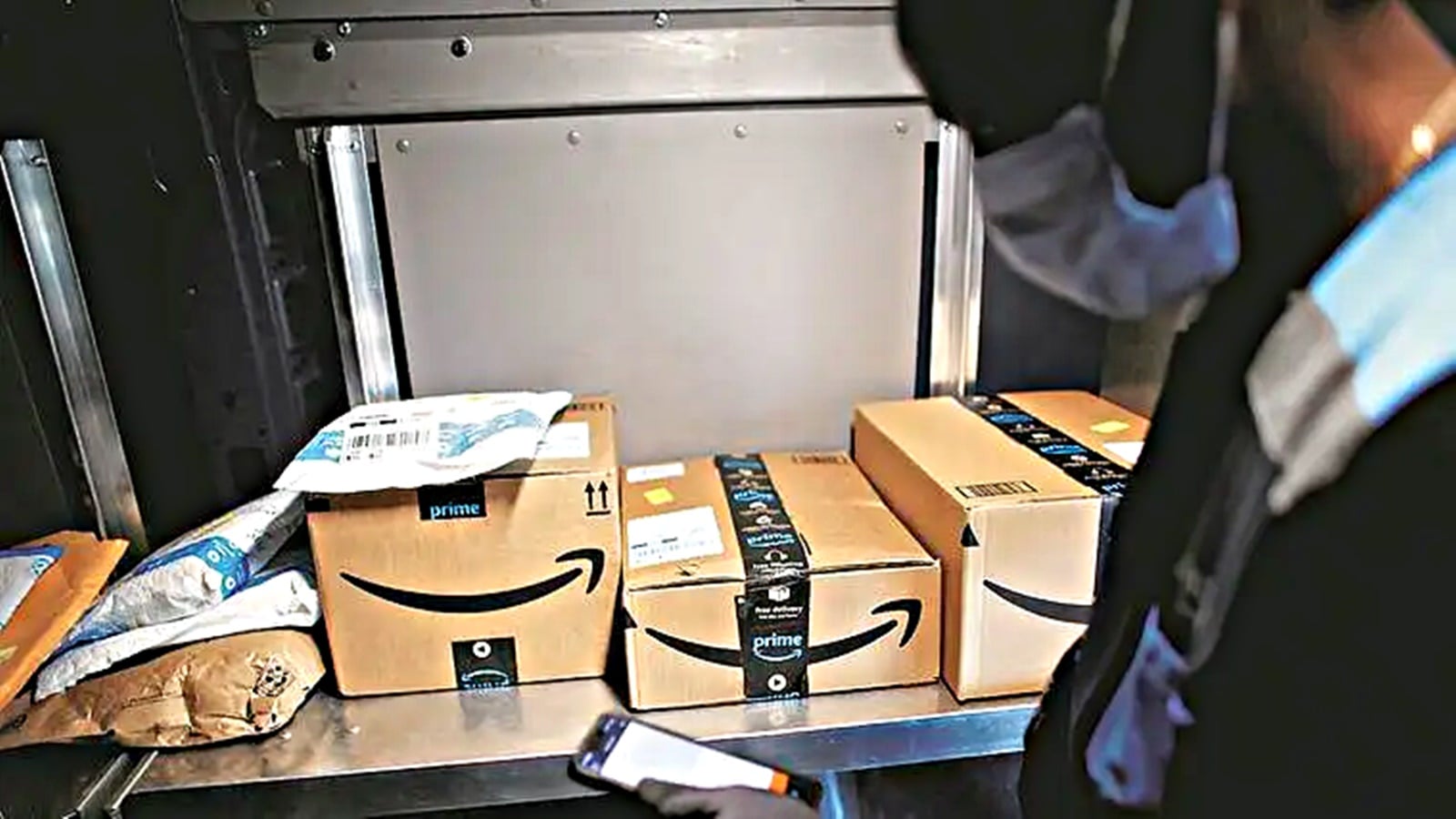 amazon delivery agent, indian express