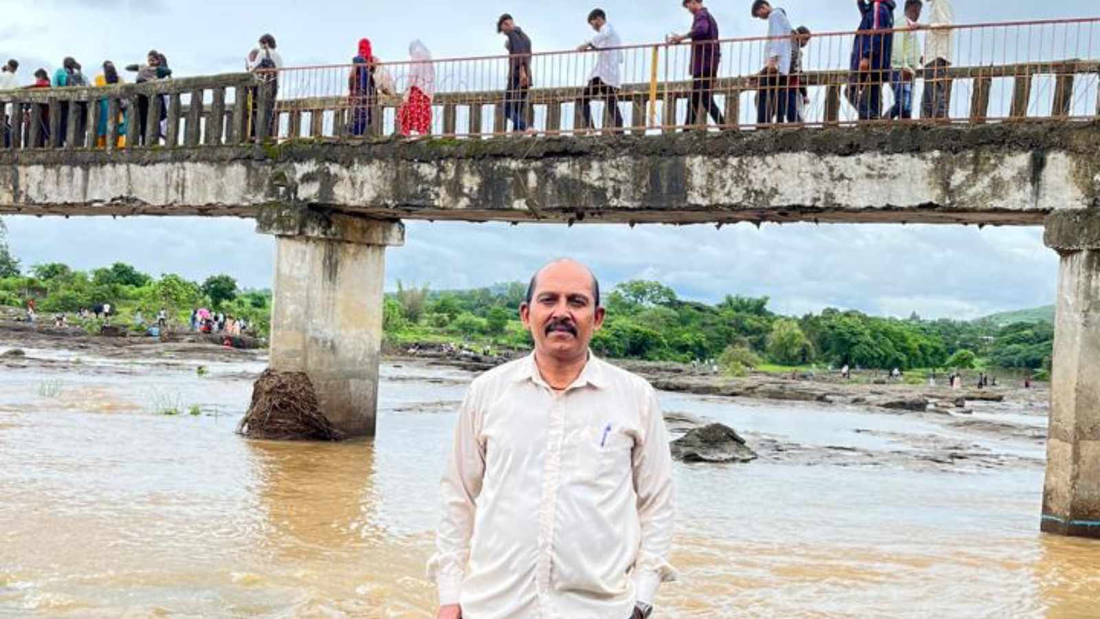 Pune bridge collapse
