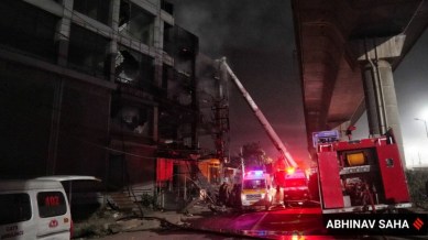 Link mall fire, mall fire, Mumbai mall fire, Link Mall flames, Link Mall fire fighting, Mumbai news, Maharashtra news, Indian express, current affairs