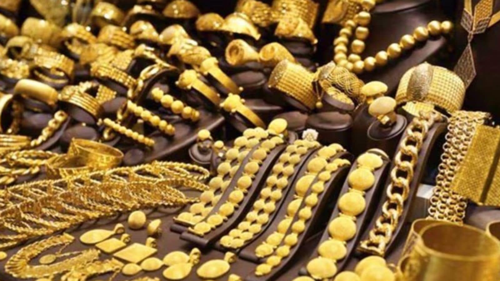Check today's (July 28, 2025) 18, 22 and 24 Carat Gold Prices in Chennai, Bangalore, Hyderabad, Mumbai, Delhi. (File)