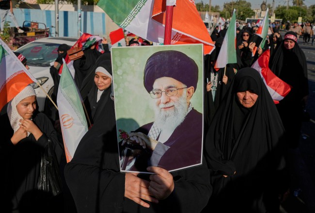Dissident Leader Urges Iranians to Overthrow Khamenei After Ceasefire 5 Why regime change in Iran is easier said than done | The Indian Express