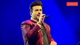 Adnan Sami also maintained that his issues have always been with the Pakistani government and not the people.