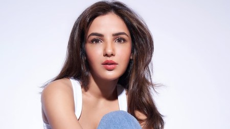 Jasmin Bhasin opens up her handbag in a candid “What’s In My Bag” video