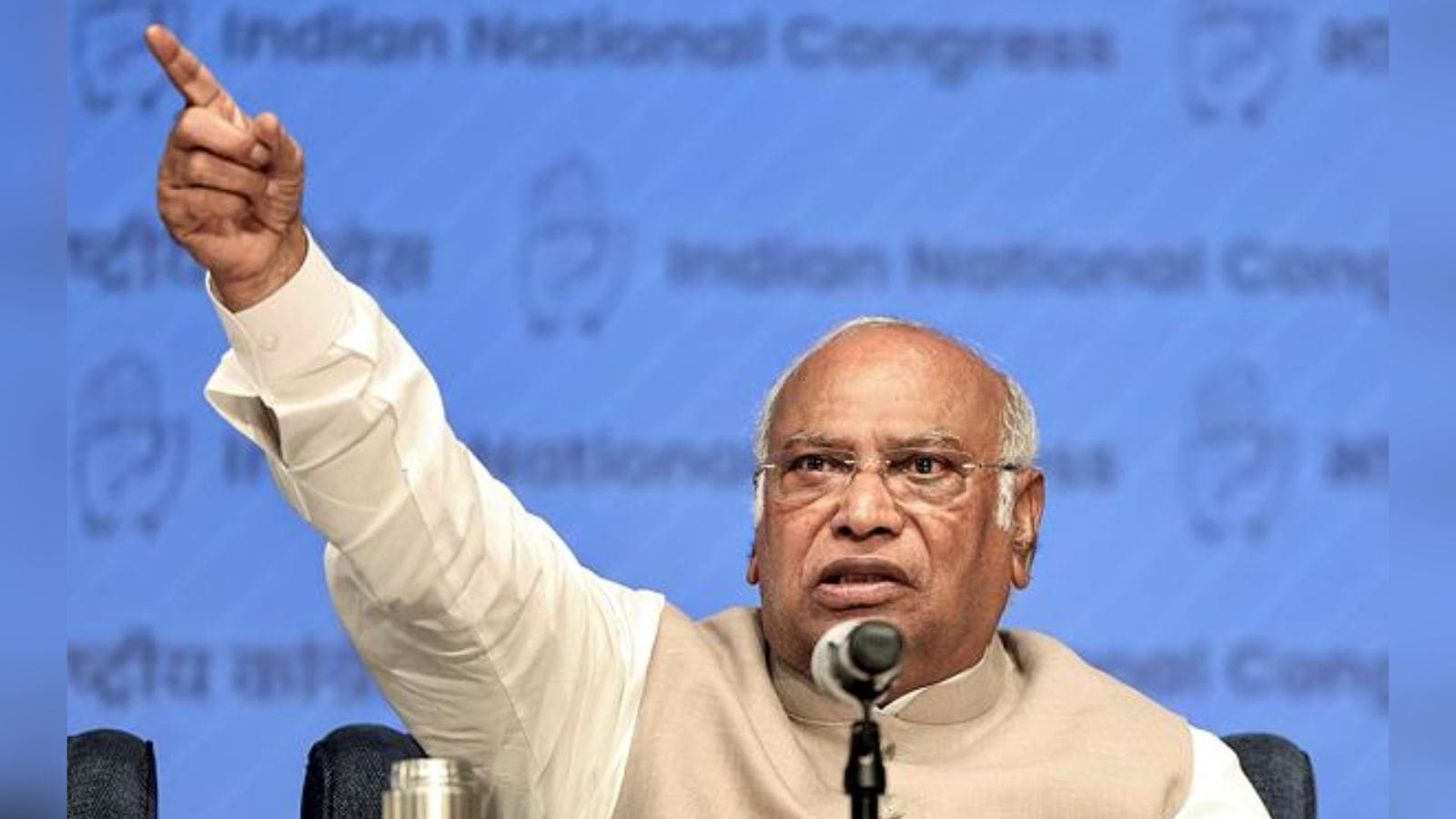 Congress President Kharge snipes at Tharoor, says for some ‘Modi first, country later’