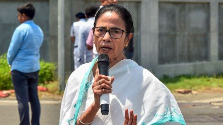 Mamata to visit Delhi next Monday, may meet PM Modi