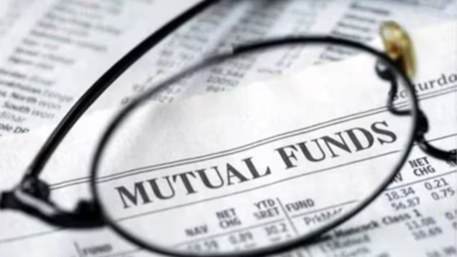 Indian Funds Eye Short-Term Bonds Amid Surging Inflows