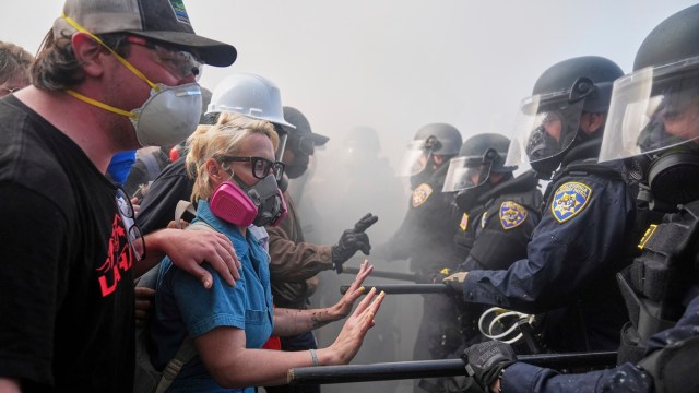 National guards deployed against protestors in Los Angeles immigration protests