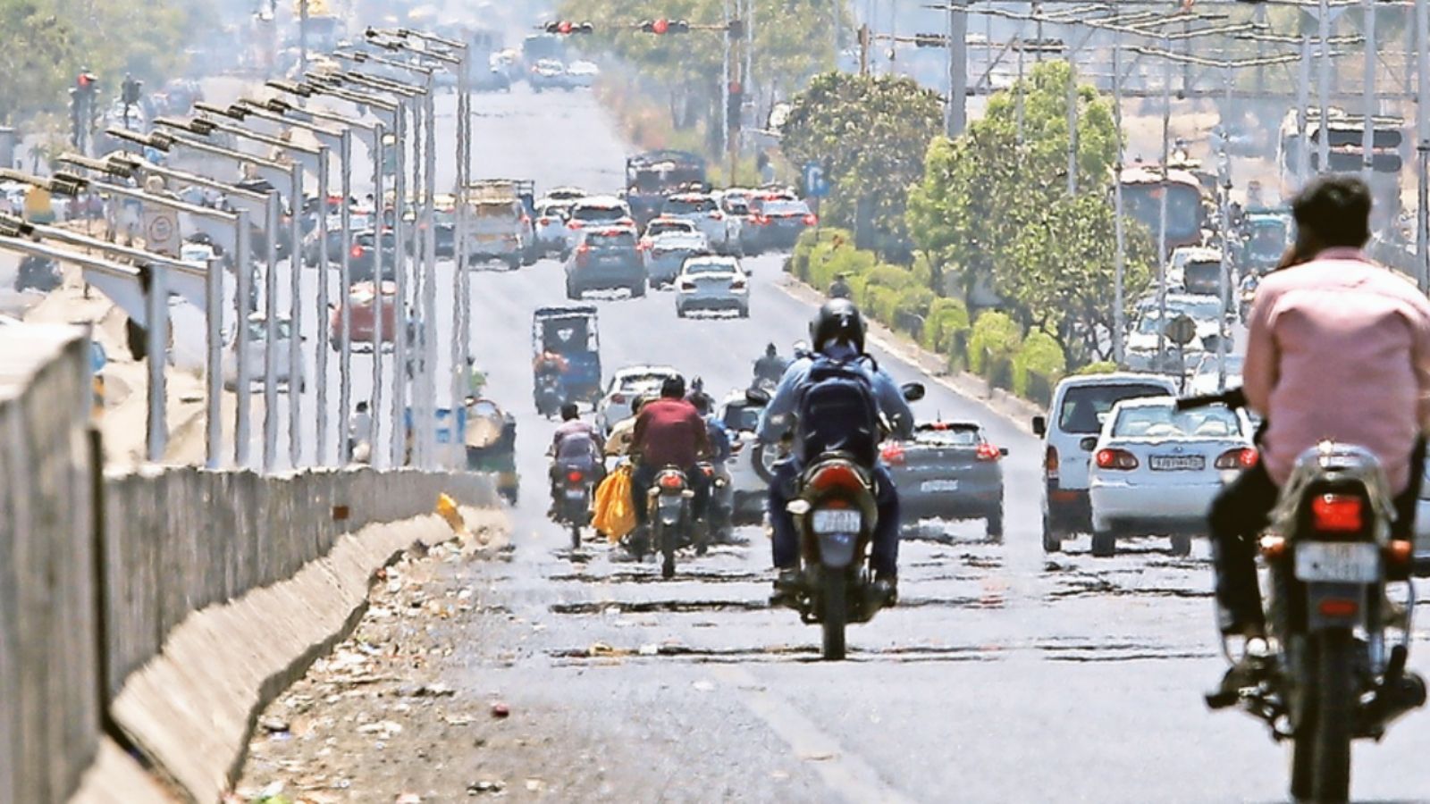 Gurgaon Traffic Police Ban Slow Vehicles on Two Highways
