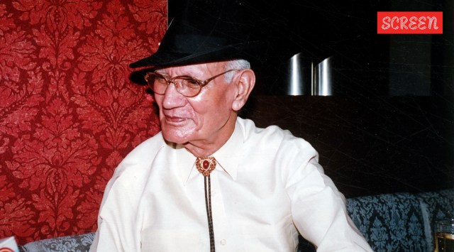 على نايار