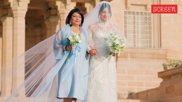 تحدث Madhu Chopra عن توفير المال لحفل زفاف ابنة بريانكا ، وتعليم الابن سيدهارث.