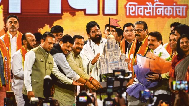 59th foundation day of Sena, foundation day of Sena, Eknath Shinde, Uddhav Thackeray, shiv sena, Aaditya Thackeray, Mumbai news, Maharashtra news, Indian express, current affairs
