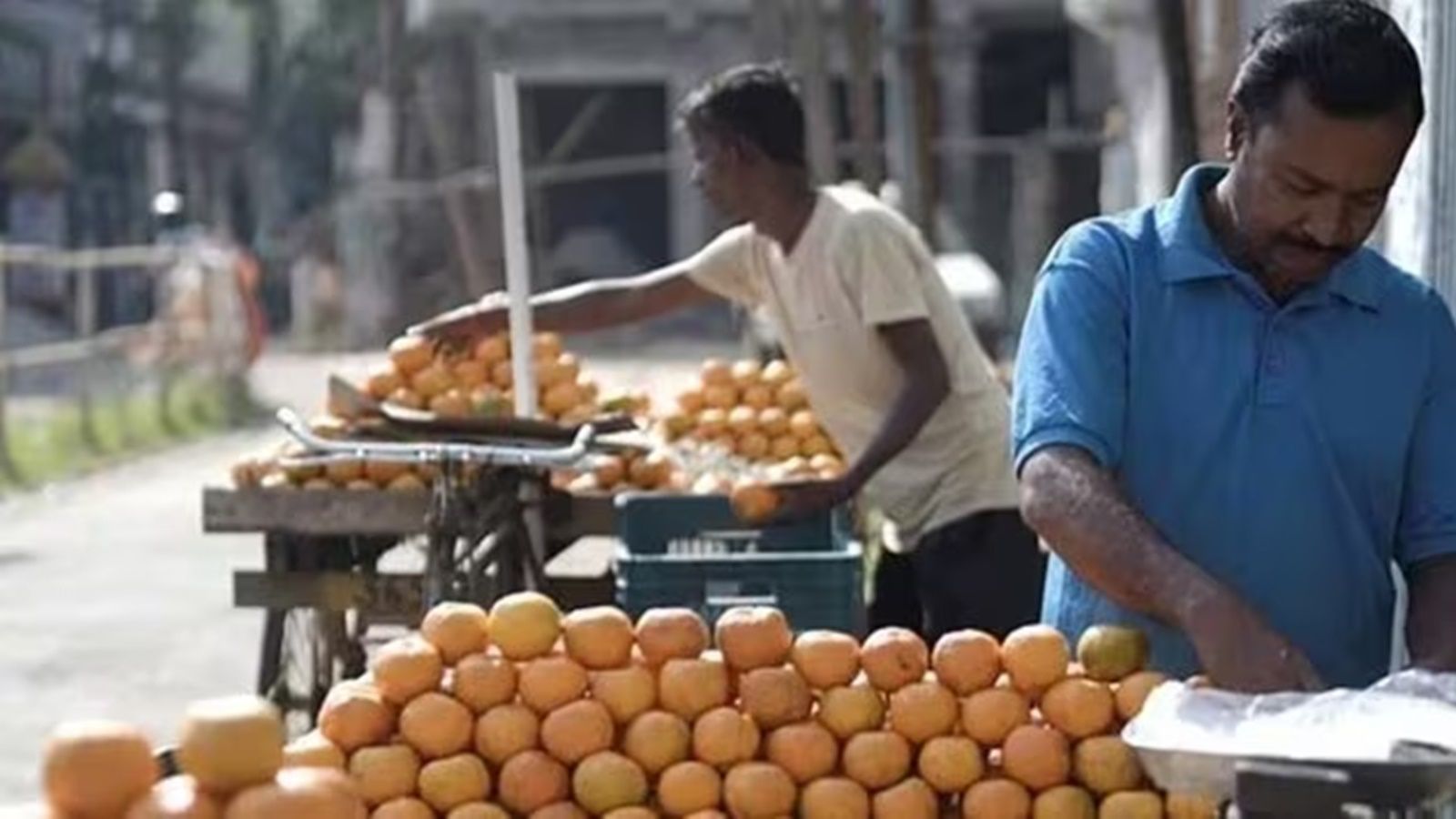 Delhi Street Vendors Protest Evictions, Demand Rights
