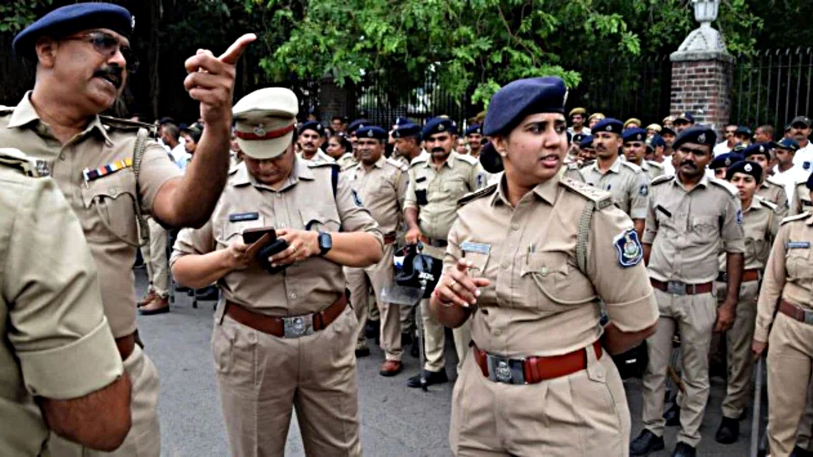 Police Officer Dies of Suspected Heart Attack During Duty