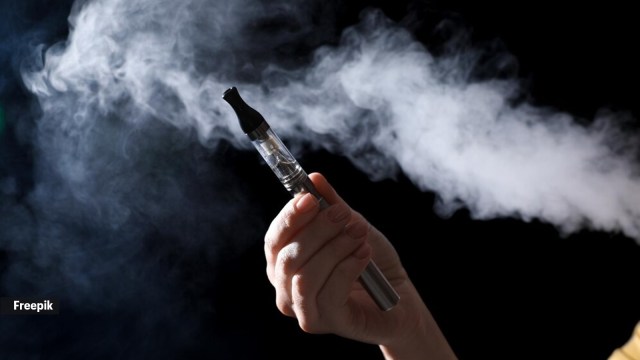 vape india smoke New study warns disposable vapes may expose users to more lead than 20 cigarette packs; a pulmonologist weighs in | Health News jerry rig juul charger GEEK BAR PULSE 9K Select Flavor ::Sakura Grape