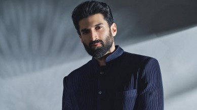 What's Aditya Roy Kapur's go-to breakfast?