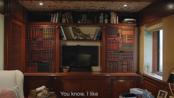 Inside Anil Kapoor's Juhu bungalow. (Asian Paints/YT)